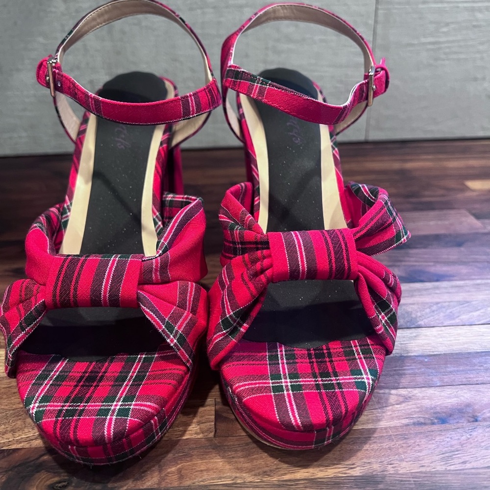 Plaid Twist Platform Women's Heels